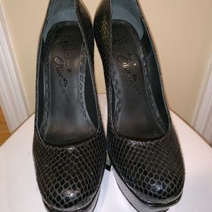 ALICE & OLIVIA RED SNAKE SKIN PLATFORM